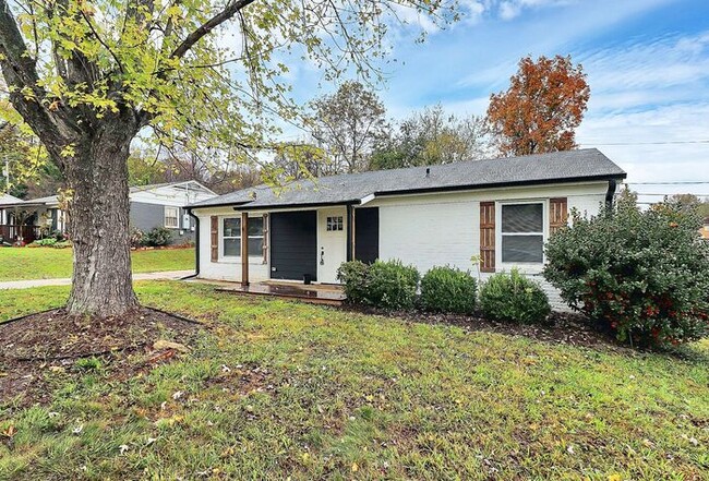 Building Photo - Updated 3BD/1BA Ranch