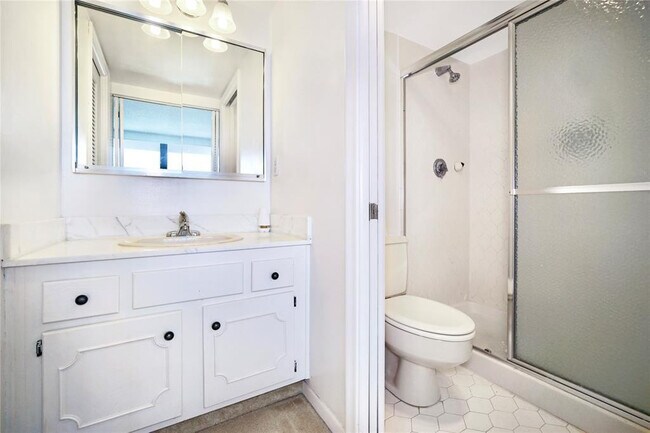 Building Photo - 2400 Presidential Way