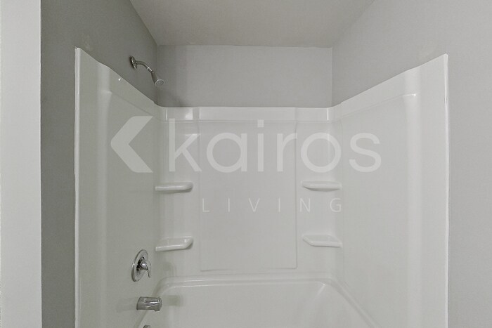 Building Photo - 231 Wedgewood Dr