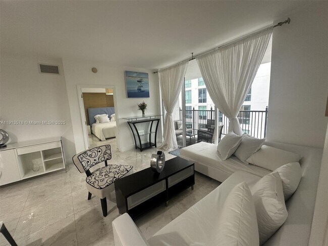 Building Photo - 4100 Salzedo St