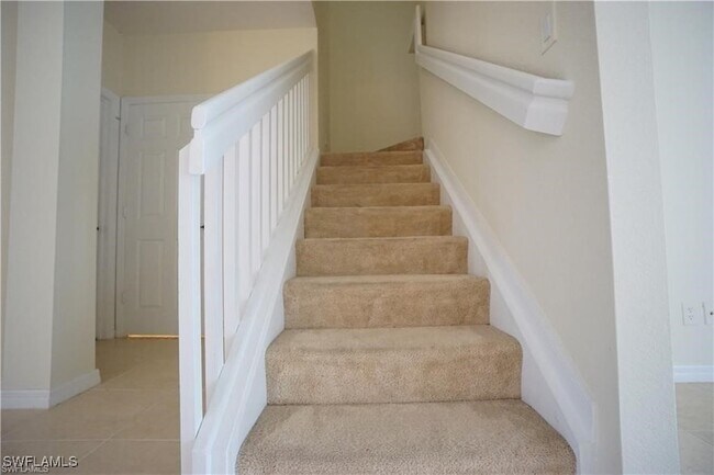 Building Photo - 9774 Roundstone Cir