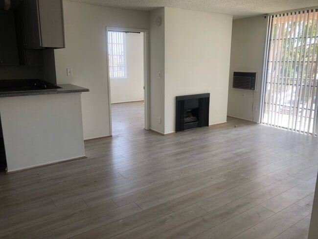 Building Photo - 1621 Venice Blvd