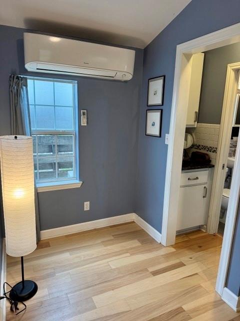 Building Photo - 4214 Bellvue Ave