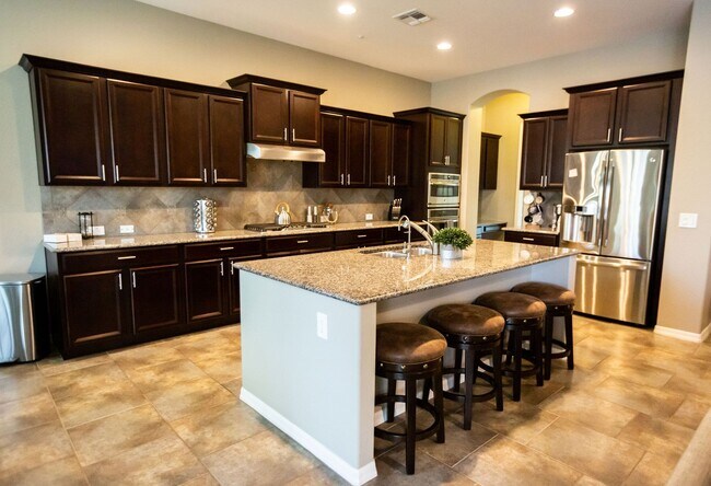 Building Photo - FURNISHED 3 BEDROOM IN CHANDLER!!
