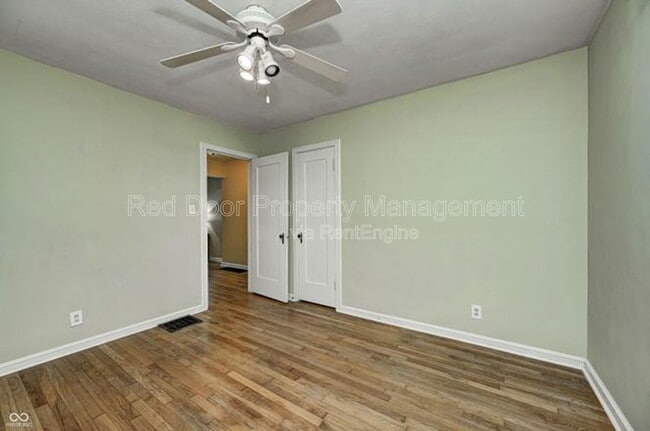 Building Photo - 6115 Indianola Ave