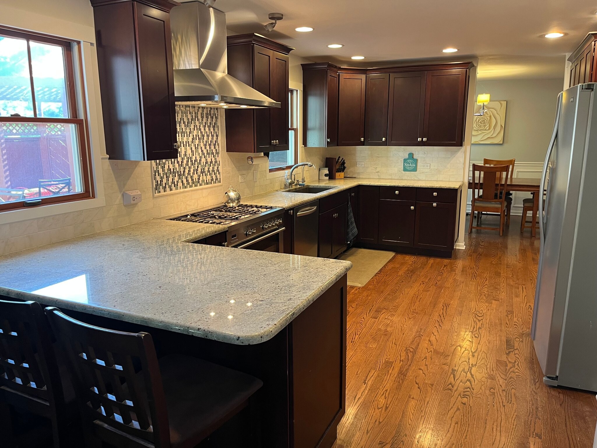 Building Photo - 889 E Stonebridge Ct