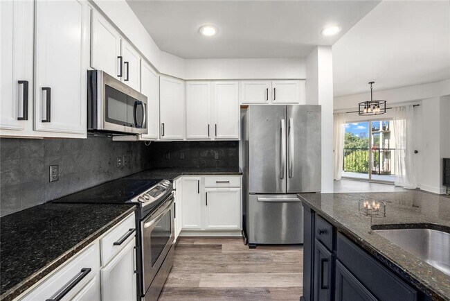 Building Photo - 200 River Vista Drive