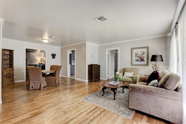 Building Photo - 3524 Corto Ave