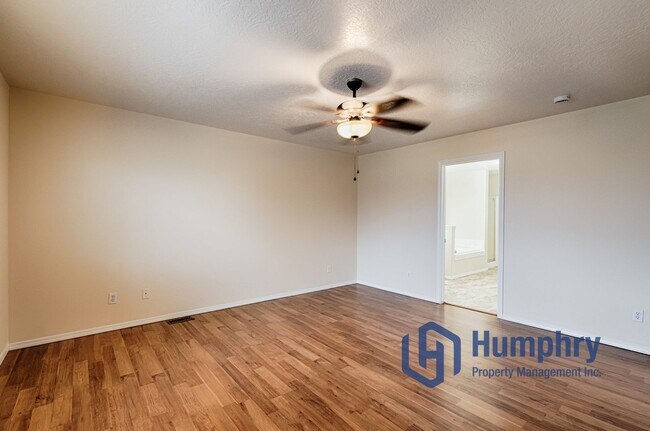 Building Photo - Great home in Meridian, close to parks, restaurants and shopping!