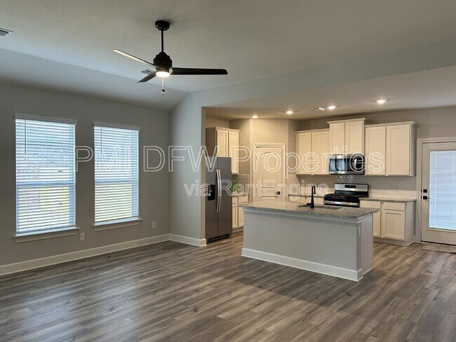 Building Photo - 808 Boyer Ct