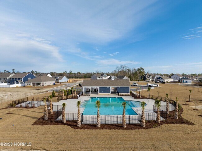 Building Photo - Charming 4-Bedroom Home in Desirable Waterside Community – Surf City, NC