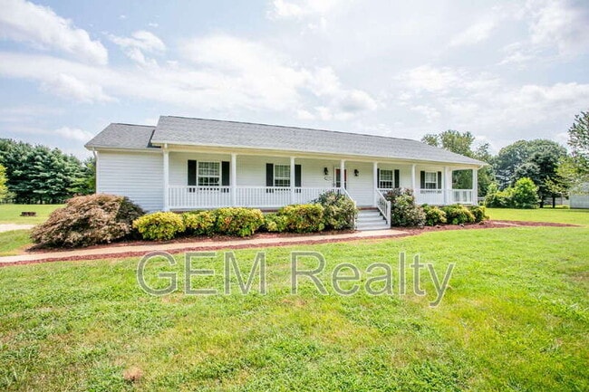 Building Photo - 15617 Mockingbird Ln