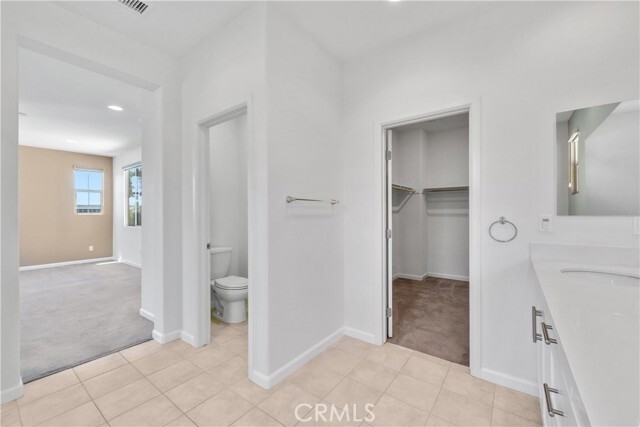 Building Photo - 137 Primrose Dr