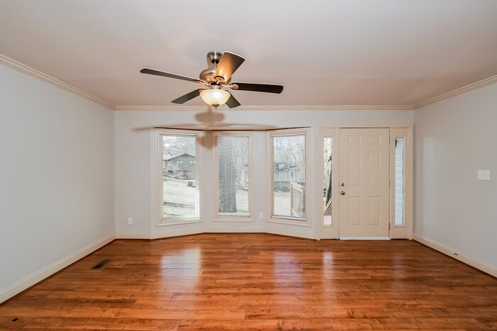 Building Photo - 5863 Brenda Dr