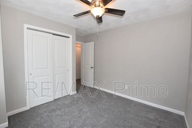 Building Photo - 1324 W 38th St
