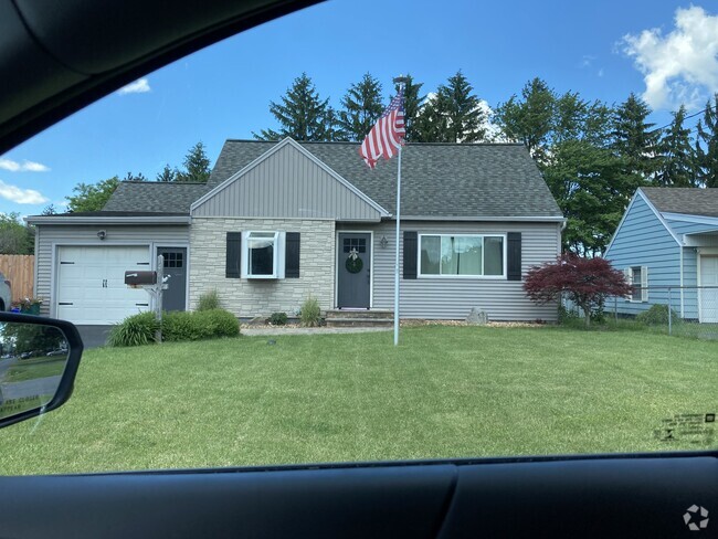 Front of house - 146 Dolshire Dr