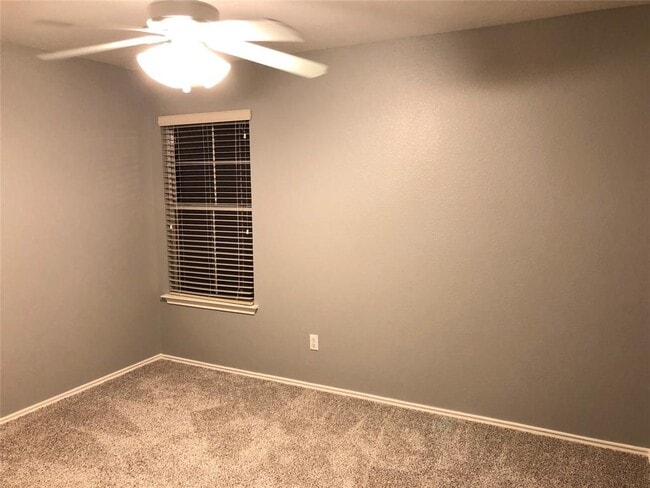 Building Photo - 2508 Jesse Owens Dr