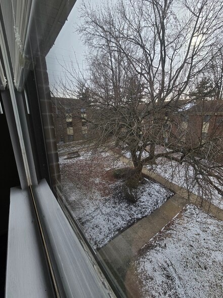 Building Photo - 9921 Bustleton Ave