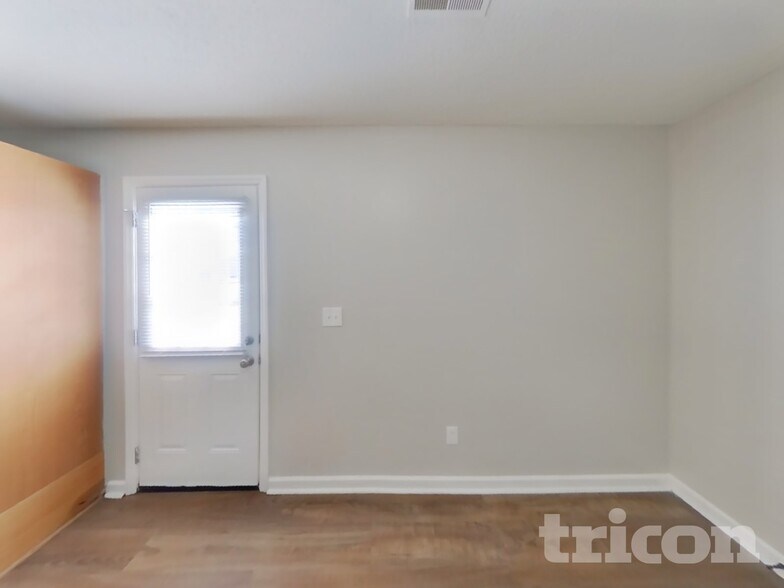 Building Photo - 1122 Waverly Pl Dr