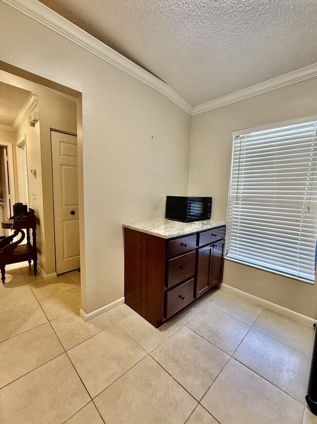Building Photo - 1271 Powderpuff Dr