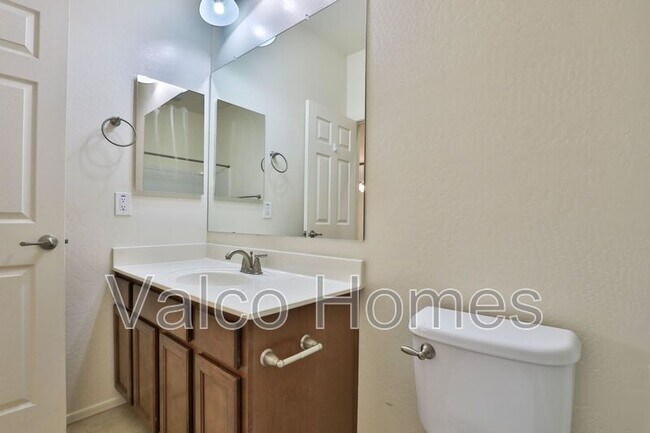 Building Photo - 7688 W Redbird Rd