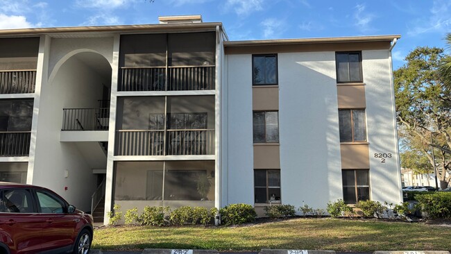 Primary Photo - Gated 2nd Floor 2 Bed, 2 Bath Condo in Orl...