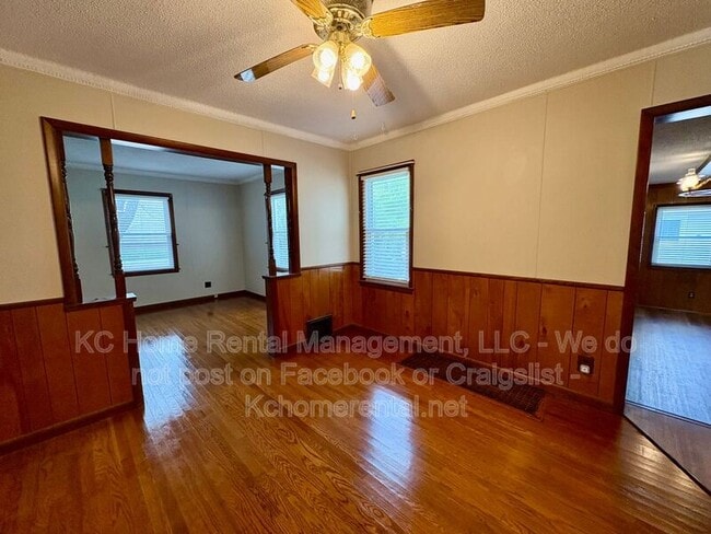 Building Photo - 7839 Robinson St