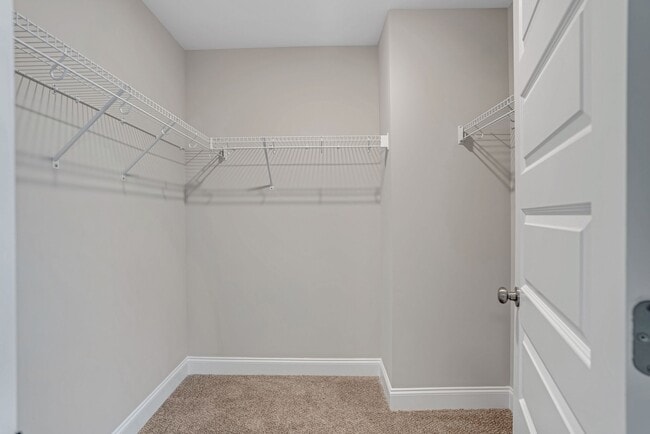 Building Photo - Excell Pointe 2 Bedroom Townhomes