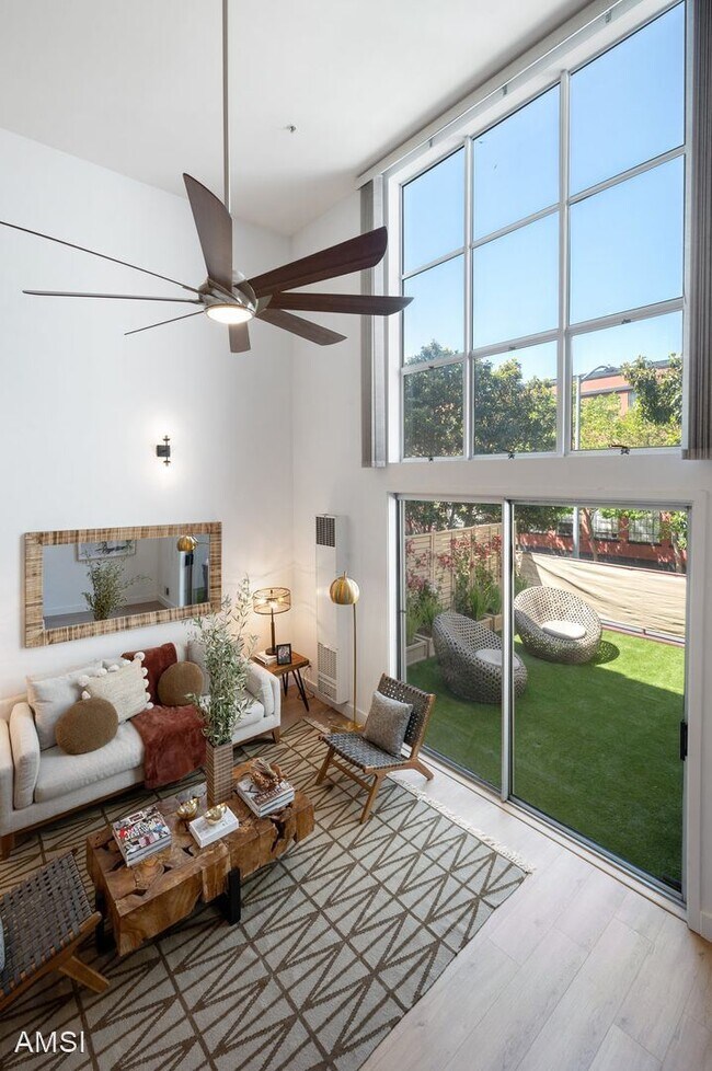 Building Photo - 1 br, 1.5 bath House - 350 Alabama #2