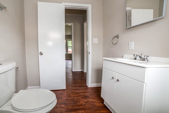Building Photo - Full gut remodel! All new everything!! Come check it out.