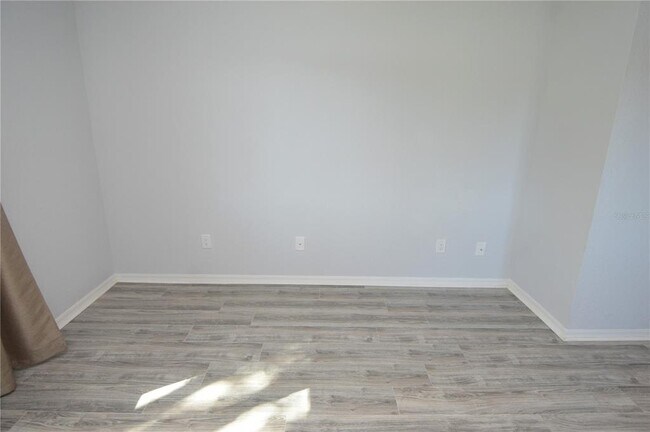 Building Photo - 10265 Gandy Blvd N