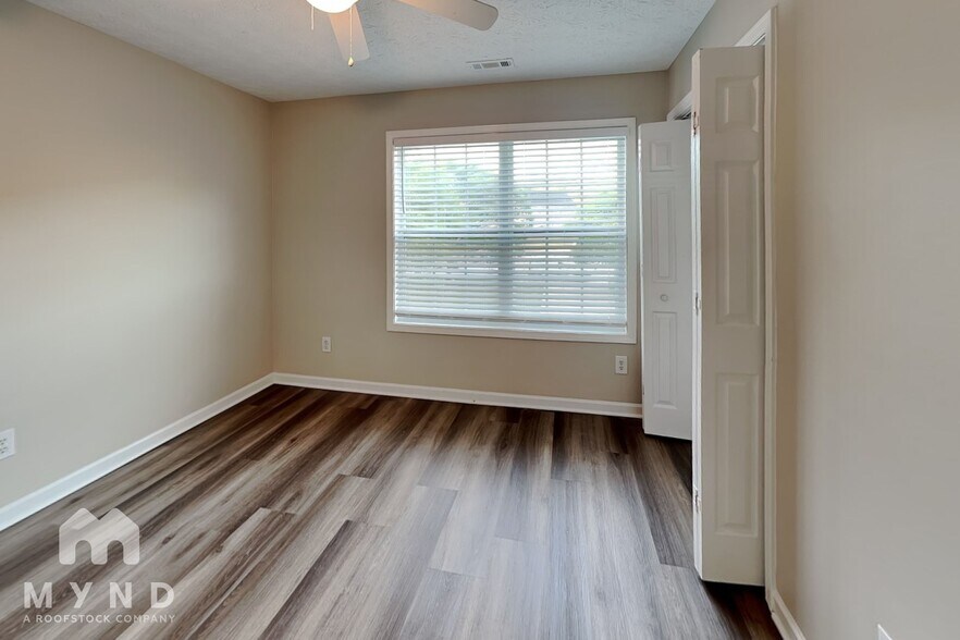 Building Photo - 158 Mcarthur Dr