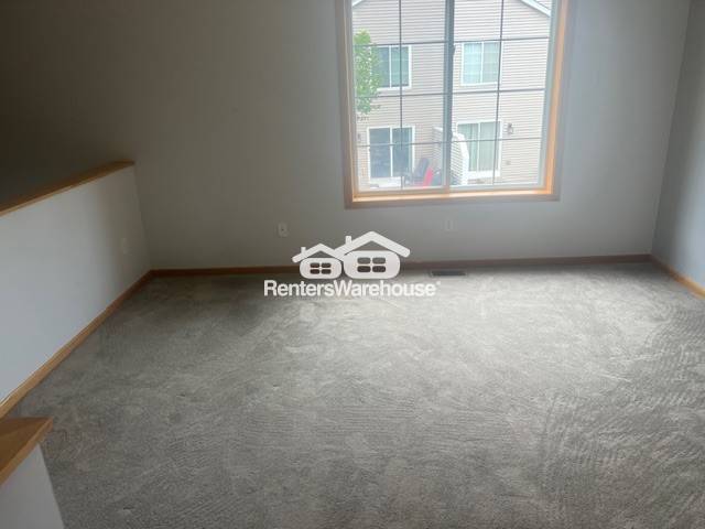 Building Photo - 10794 Tamarack Cir