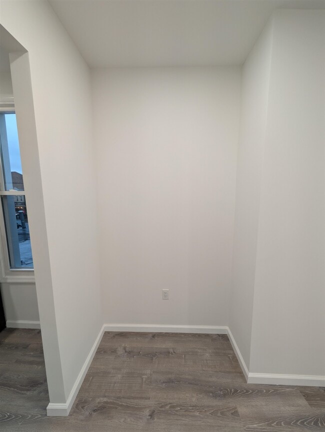 Building Photo - 10 Sherman Pl