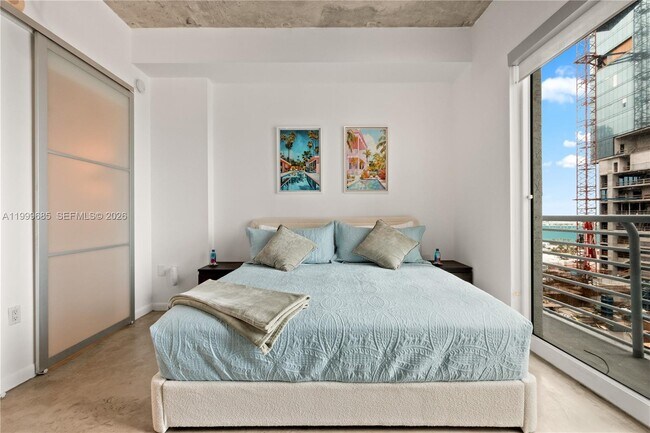 Building Photo - 234 NE 3rd St