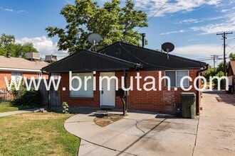 Building Photo - 410 Welby Ave S
