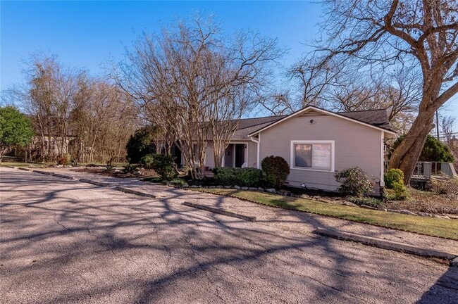 Primary Photo - 1527 Ave O