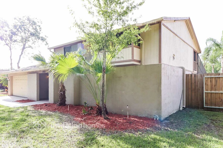 Building Photo - 4805 Hayride Ct