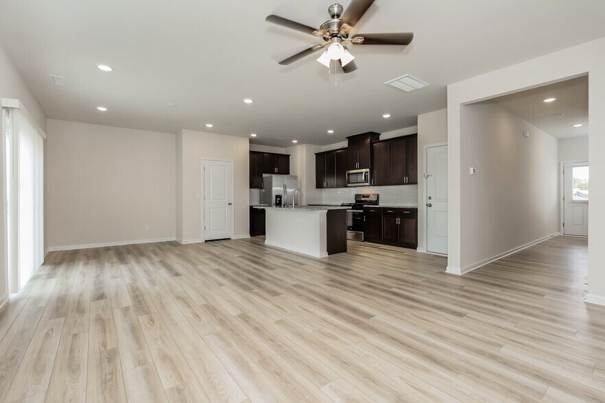 Building Photo - 1408 Orch Hl Rd