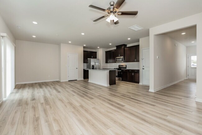 Building Photo - 1408 Orch Hl Rd