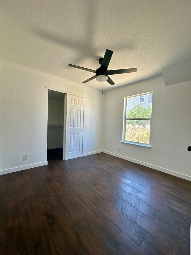 Building Photo - 7979 Starry Night Dr