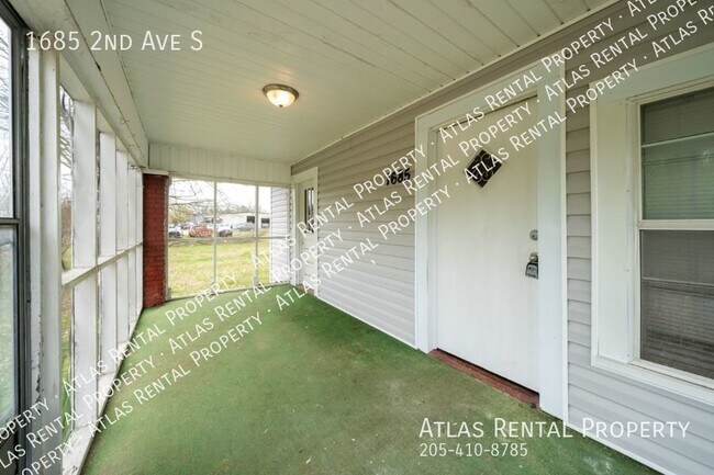 Building Photo - 1685 2nd Ave S