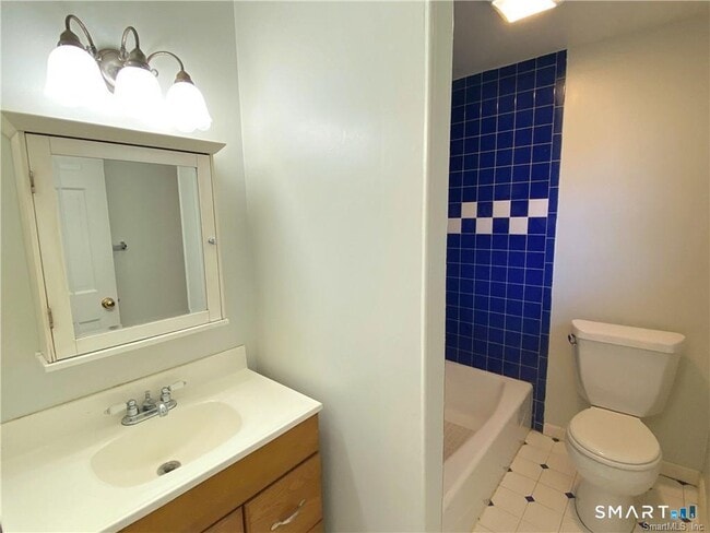 Building Photo - 135 Ridgely Ave
