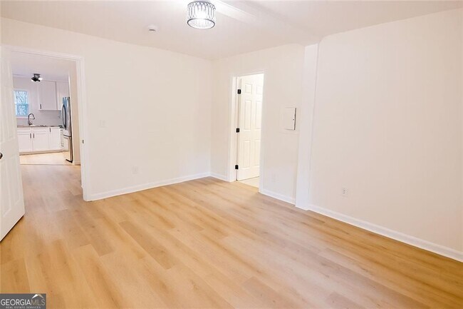 Building Photo - 2502 Barge Rd SW