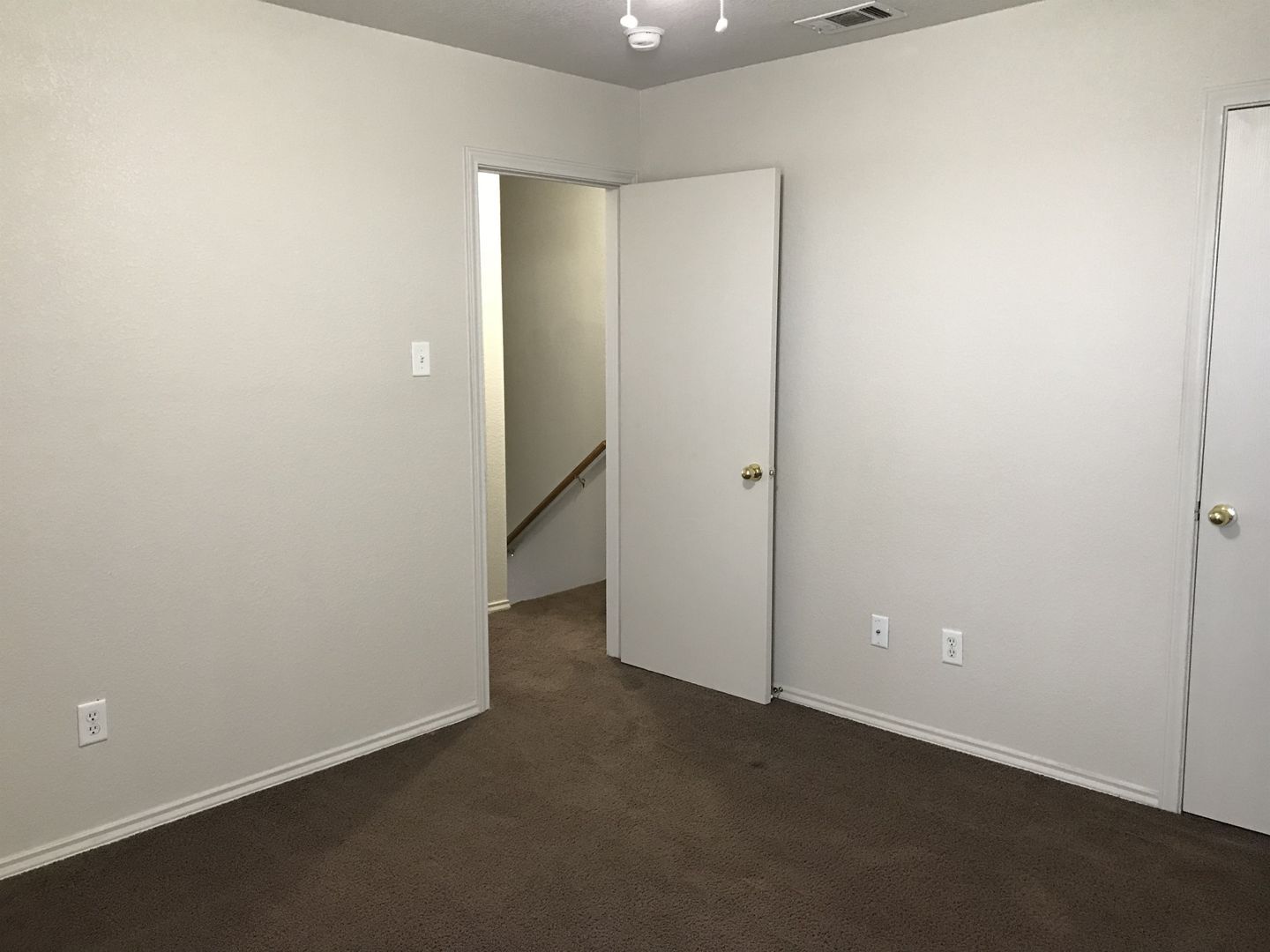 Building Photo - 3603 Malibu Ln