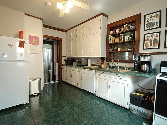 Primary Photo - 2633 Garfield Ave