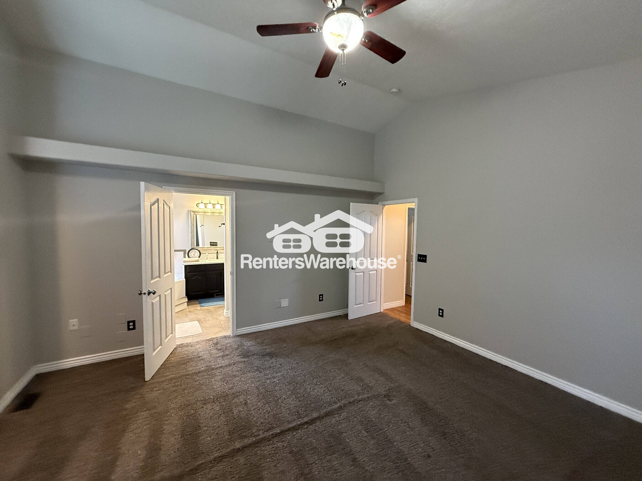 Building Photo - 1156 W 25 S
