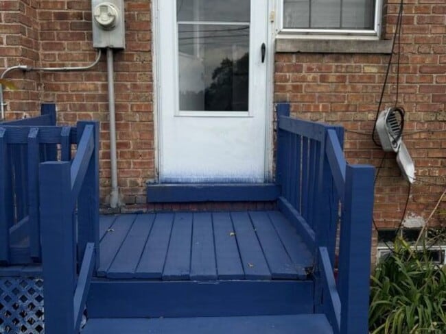 Building Photo - 1376 Wentworth Ave