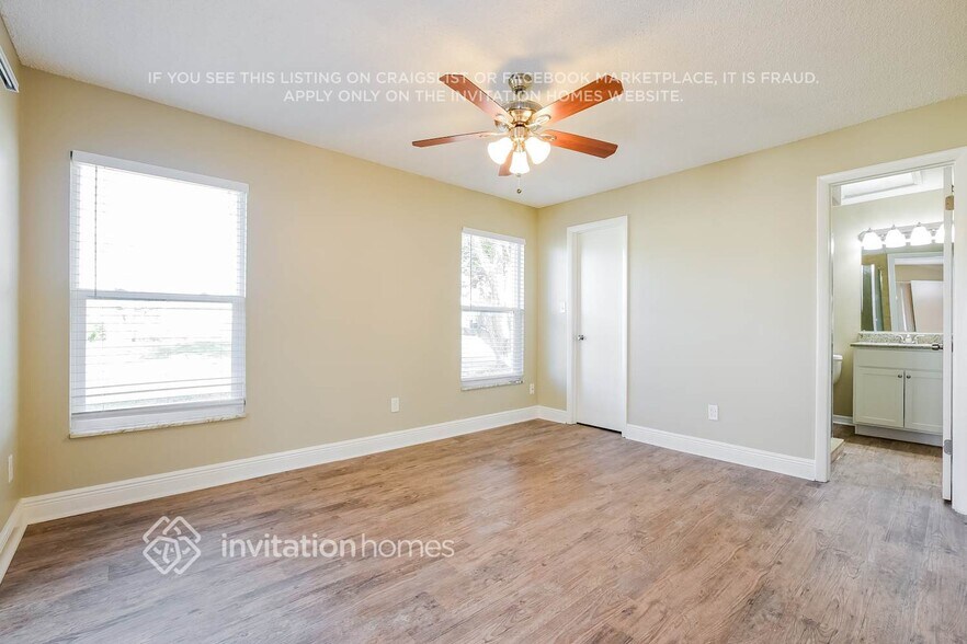 Building Photo - 1370 Prince Philip Dr