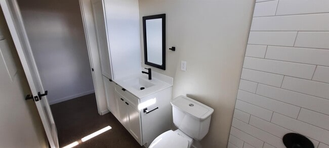 Building Photo - 1716 N 20th St